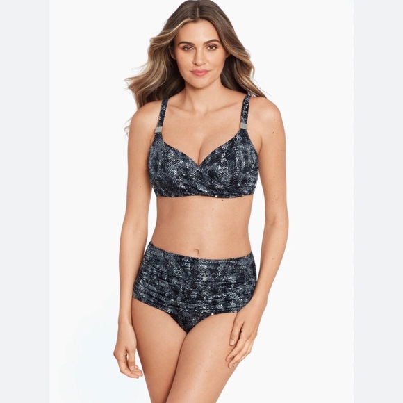 Miraclesuit 2 Piece Bikini Swimsuit Size 36DD Black Snakeskin Underwire Surplice - Picture 1 of 9